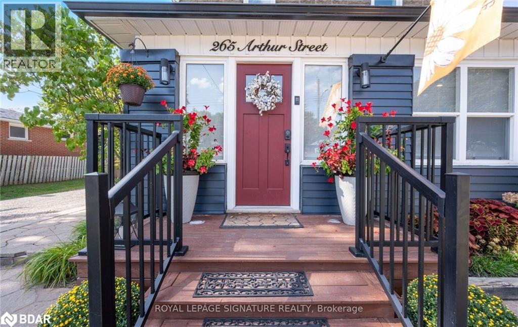 Property at 265 ARTHUR Street image 2
