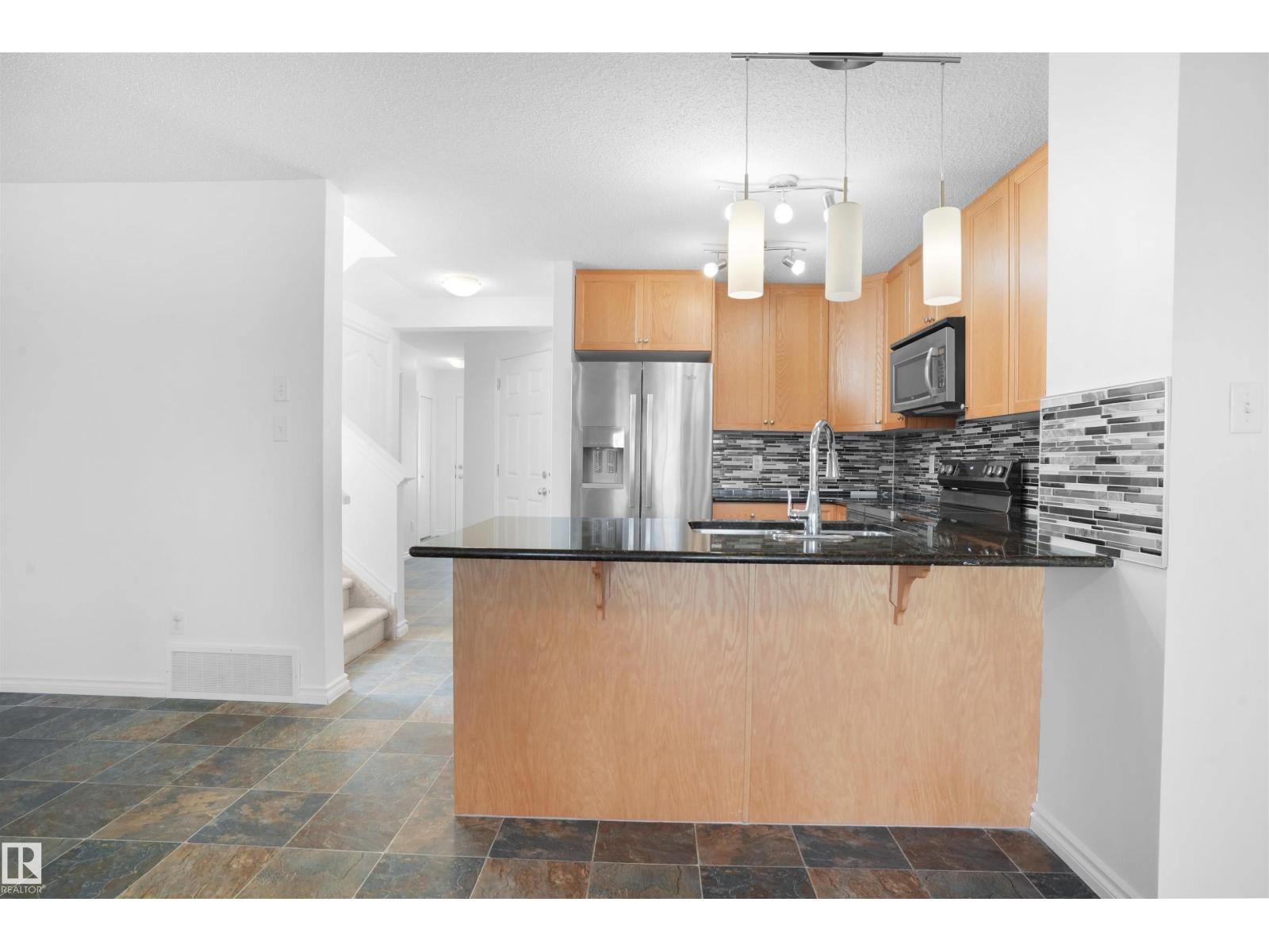1813 28 St Nw, Edmonton, Alberta  T6T 0S7 - Photo 9 - E4457293