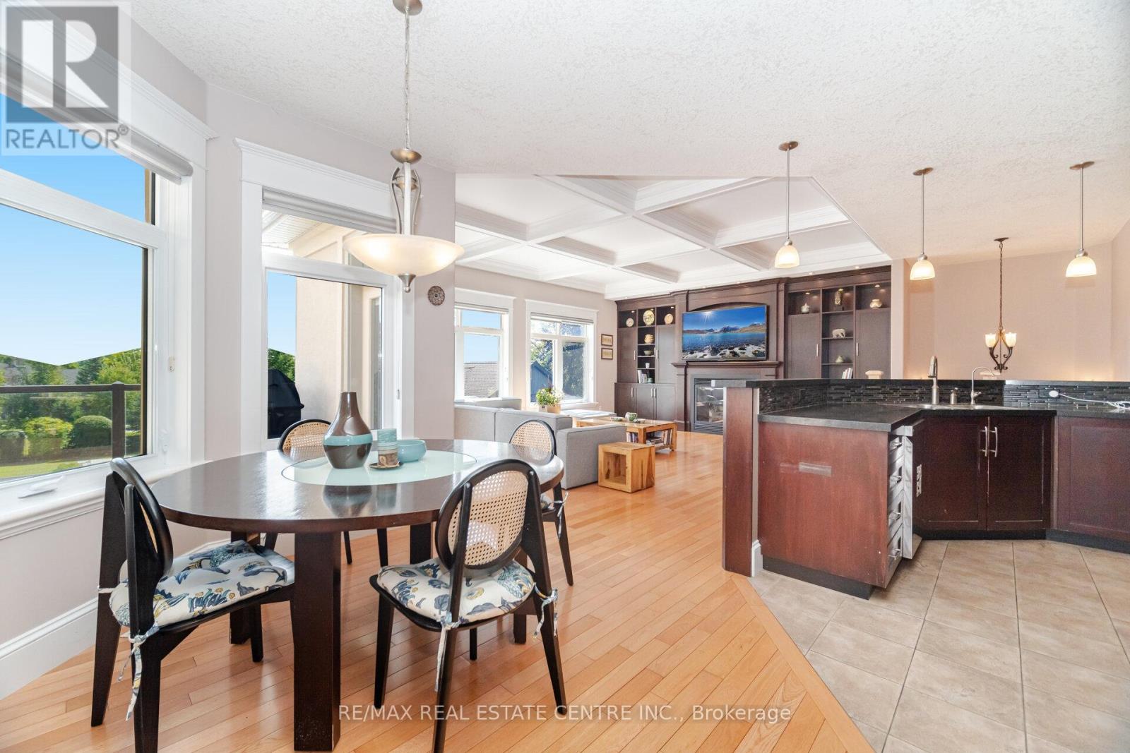 86 Canters Close, Kitchener, Ontario  N2C 2R3 - Photo 14 - X12376016