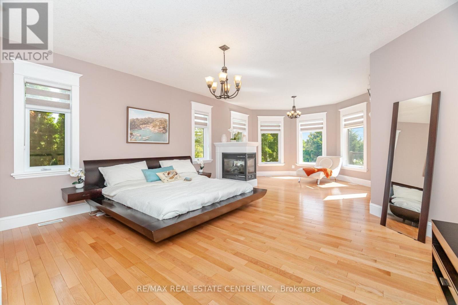 86 Canters Close, Kitchener, Ontario  N2C 2R3 - Photo 19 - X12376016