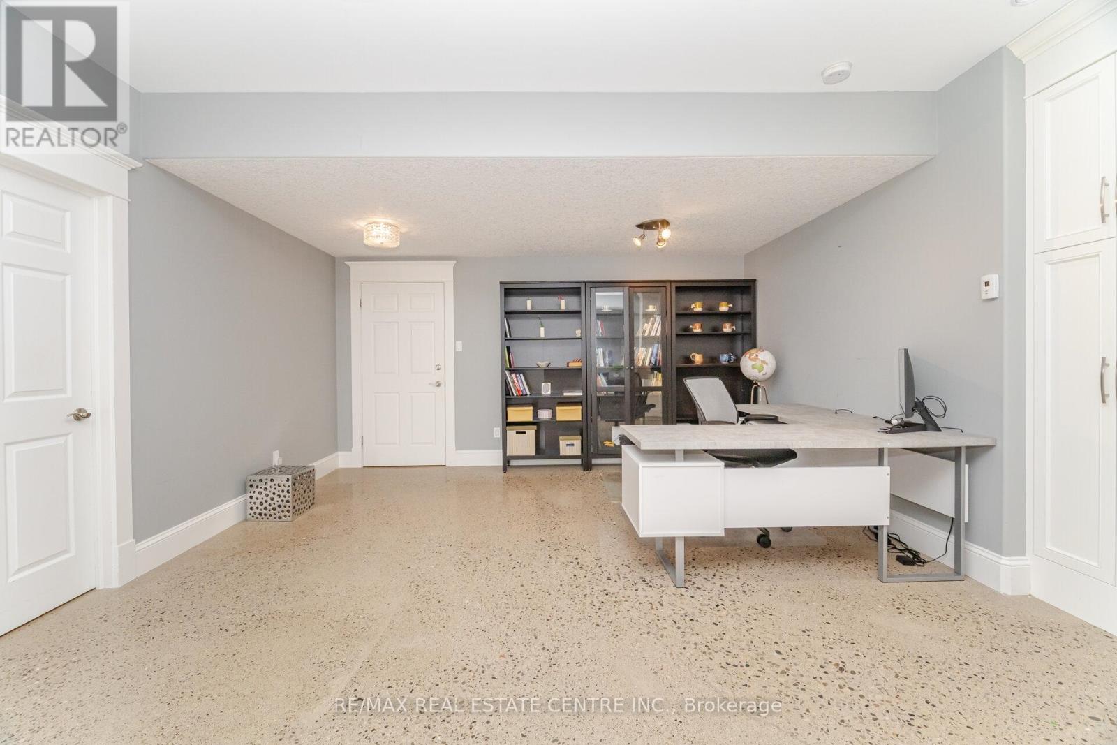 86 Canters Close, Kitchener, Ontario  N2C 2R3 - Photo 31 - X12376016