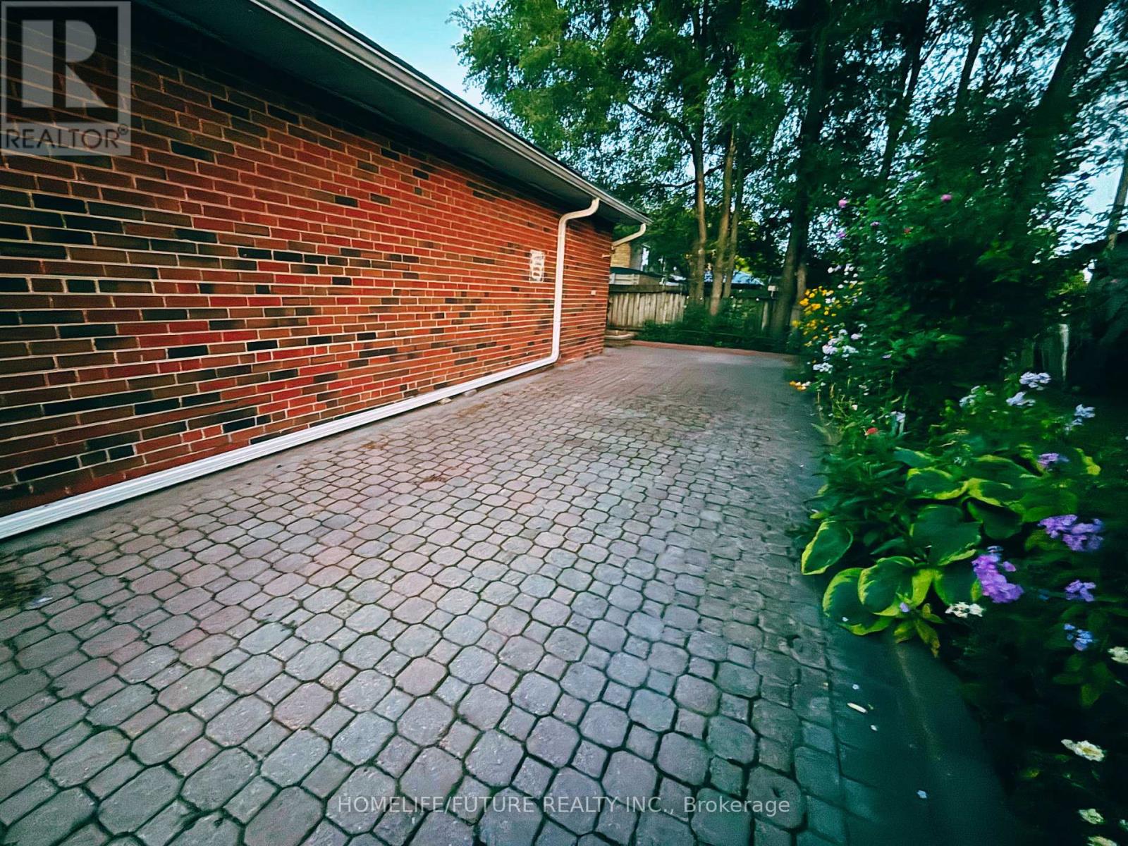 87 Pandora Circle, Toronto, Ontario  M1H 1V6 - Photo 17 - E12324243