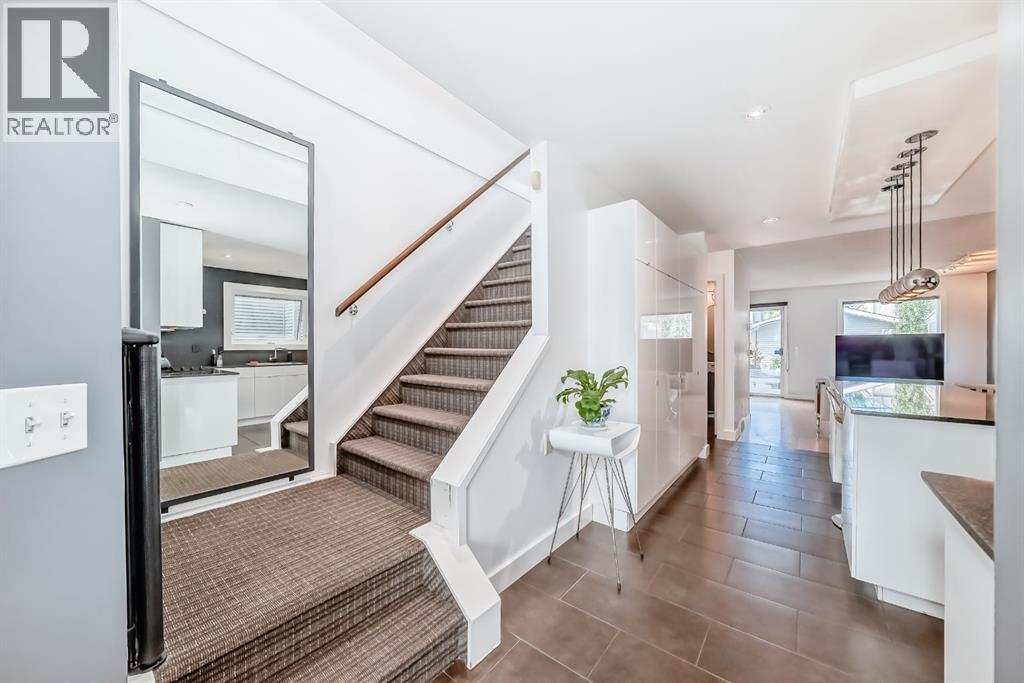 2028 32 Avenue Sw, Calgary, Alberta  T2T 1W6 - Photo 24 - A2256174
