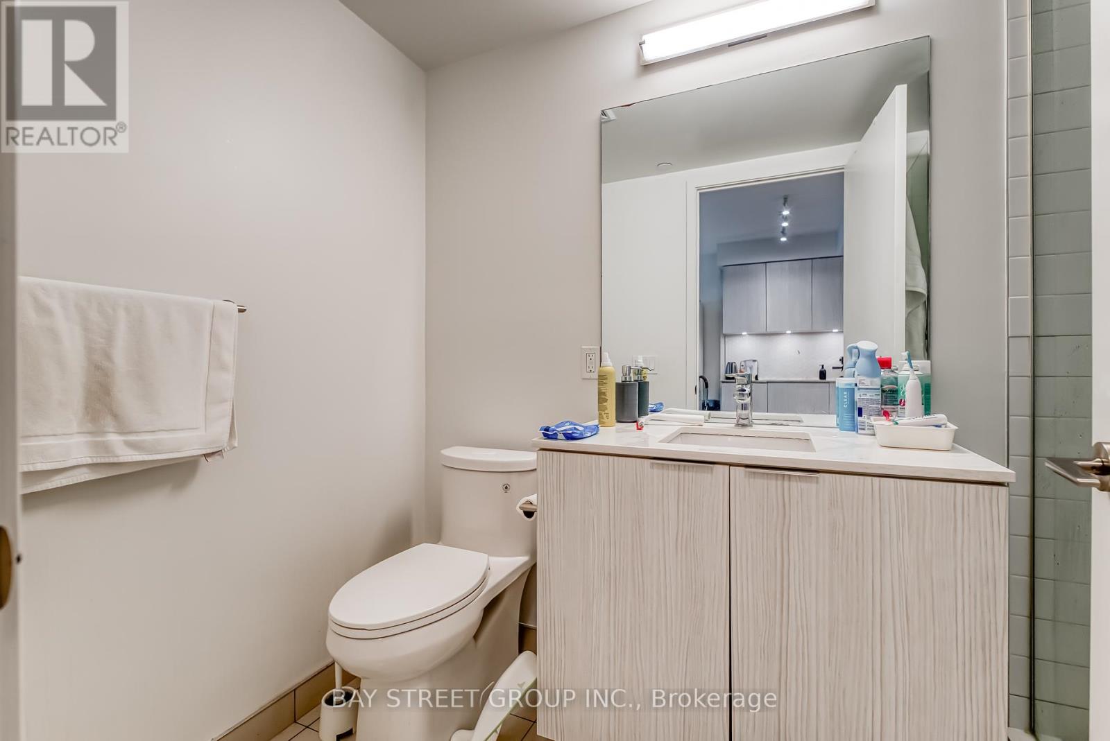 210 - 158 Front Street E, Toronto, Ontario  M5A 0K9 - Photo 16 - C12393208