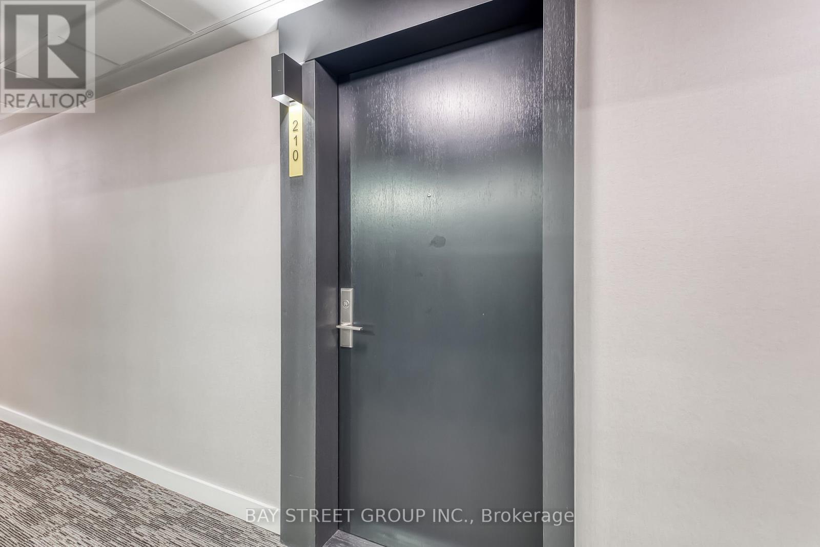 210 - 158 Front Street E, Toronto, Ontario  M5A 0K9 - Photo 4 - C12393208