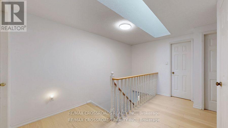 Upper Level - 72 Kerrigan Crescent, Markham, Ontario  L3R 7S7 - Photo 9 - N12319811