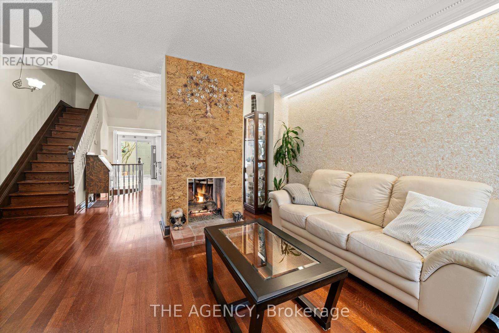 111 Seaton Street, Toronto, Ontario  M5A 2T2 - Photo 13 - C12398542