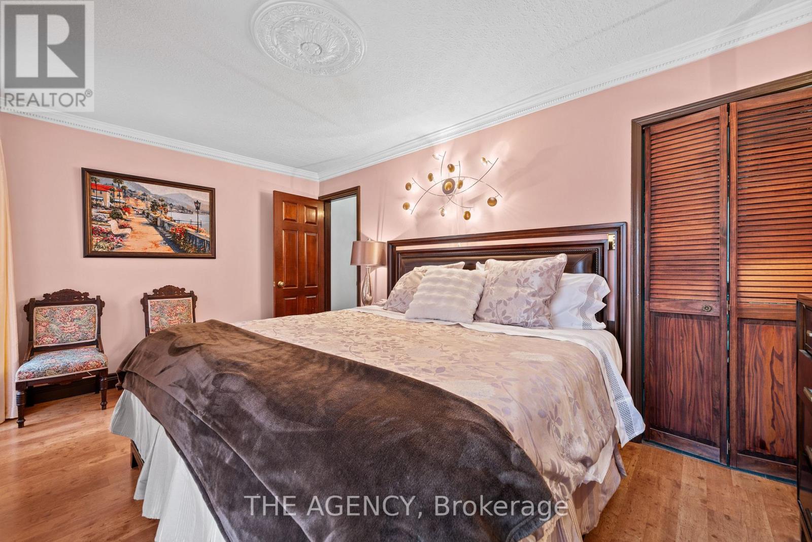 111 Seaton Street, Toronto, Ontario  M5A 2T2 - Photo 17 - C12398542