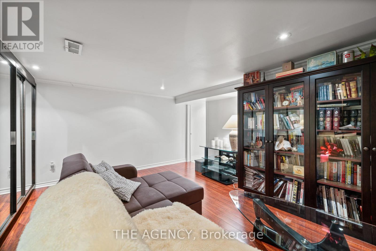 111 Seaton Street, Toronto, Ontario  M5A 2T2 - Photo 32 - C12398542