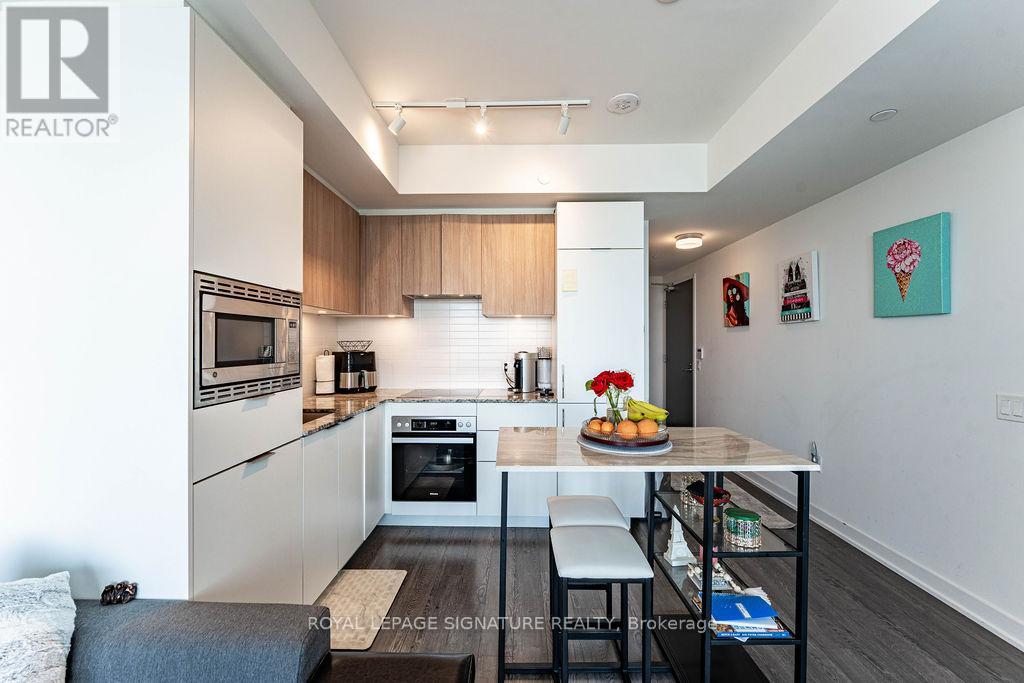 2806 - 50 O'neill Road, Toronto, Ontario  M3C 0H1 - Photo 13 - C12398566