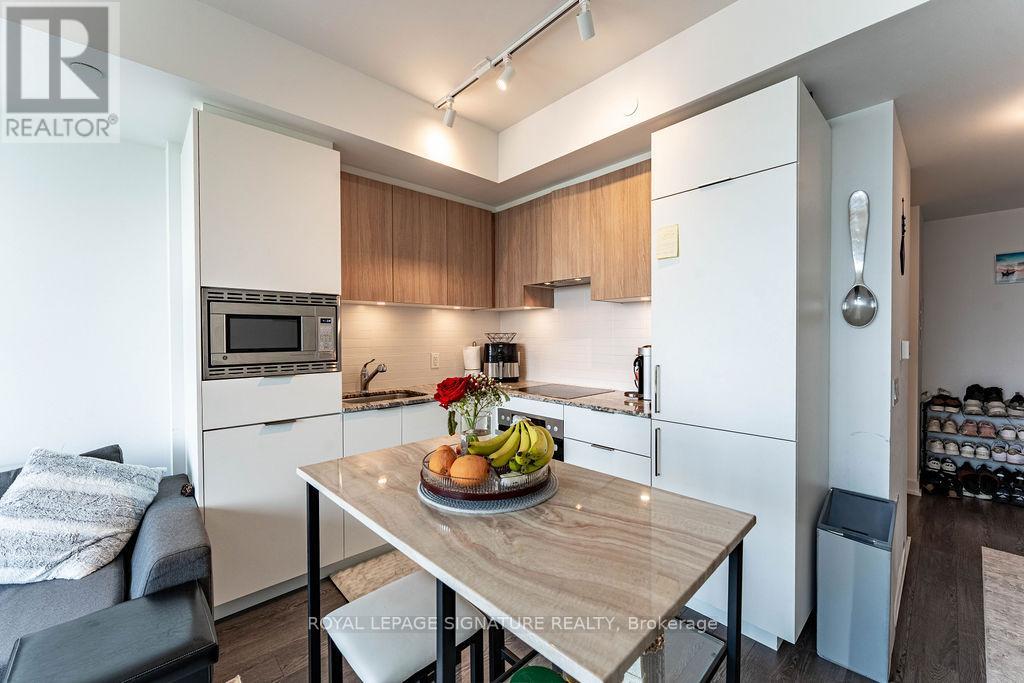 2806 - 50 O'neill Road, Toronto, Ontario  M3C 0H1 - Photo 15 - C12398566