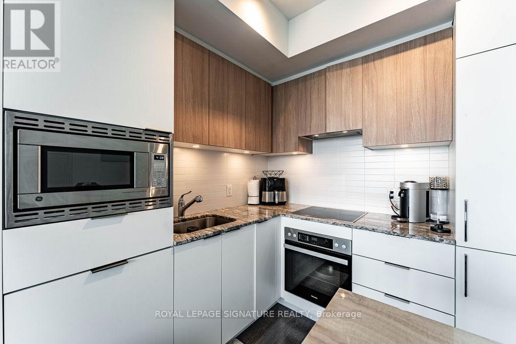 2806 - 50 O'neill Road, Toronto, Ontario  M3C 0H1 - Photo 16 - C12398566