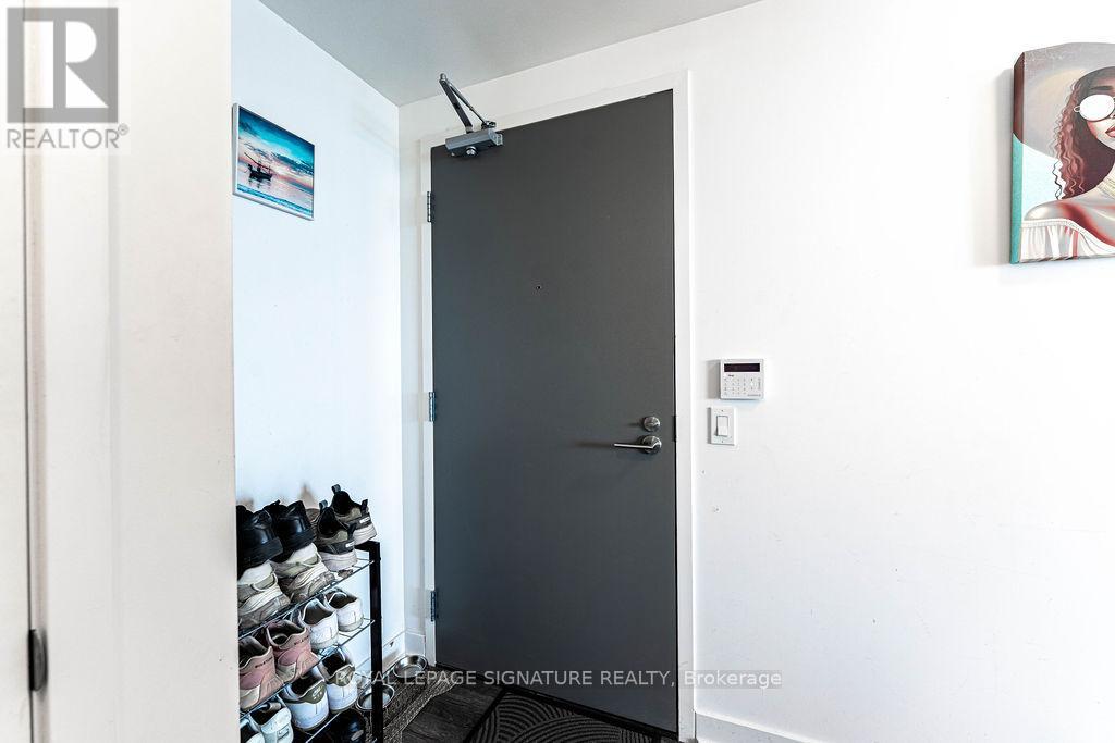 2806 - 50 O'neill Road, Toronto, Ontario  M3C 0H1 - Photo 6 - C12398566