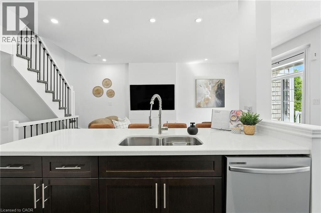 337 Beach Boulevard Unit# 34, Hamilton, Ontario  L8W 6W4 - Photo 20 - 40769019
