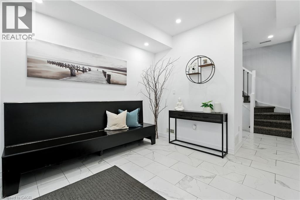 337 Beach Boulevard Unit# 34, Hamilton, Ontario  L8W 6W4 - Photo 6 - 40769019