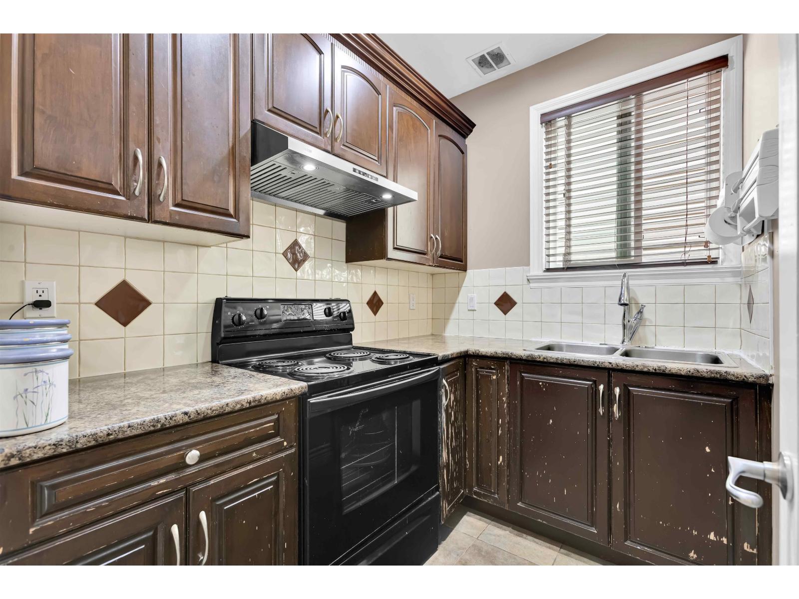 7770 146 Street, Surrey, British Columbia  V3S 2T6 - Photo 12 - R3046077