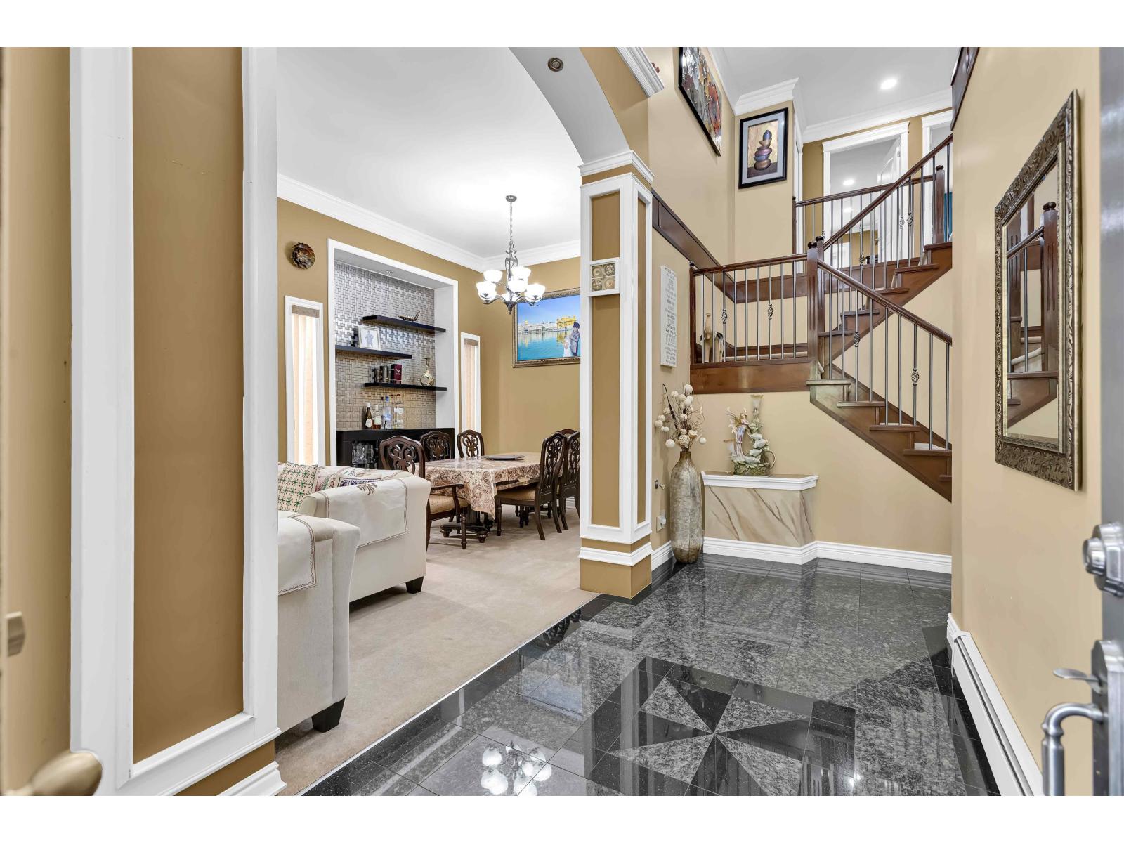 Property at 7770 146 STREET image 4