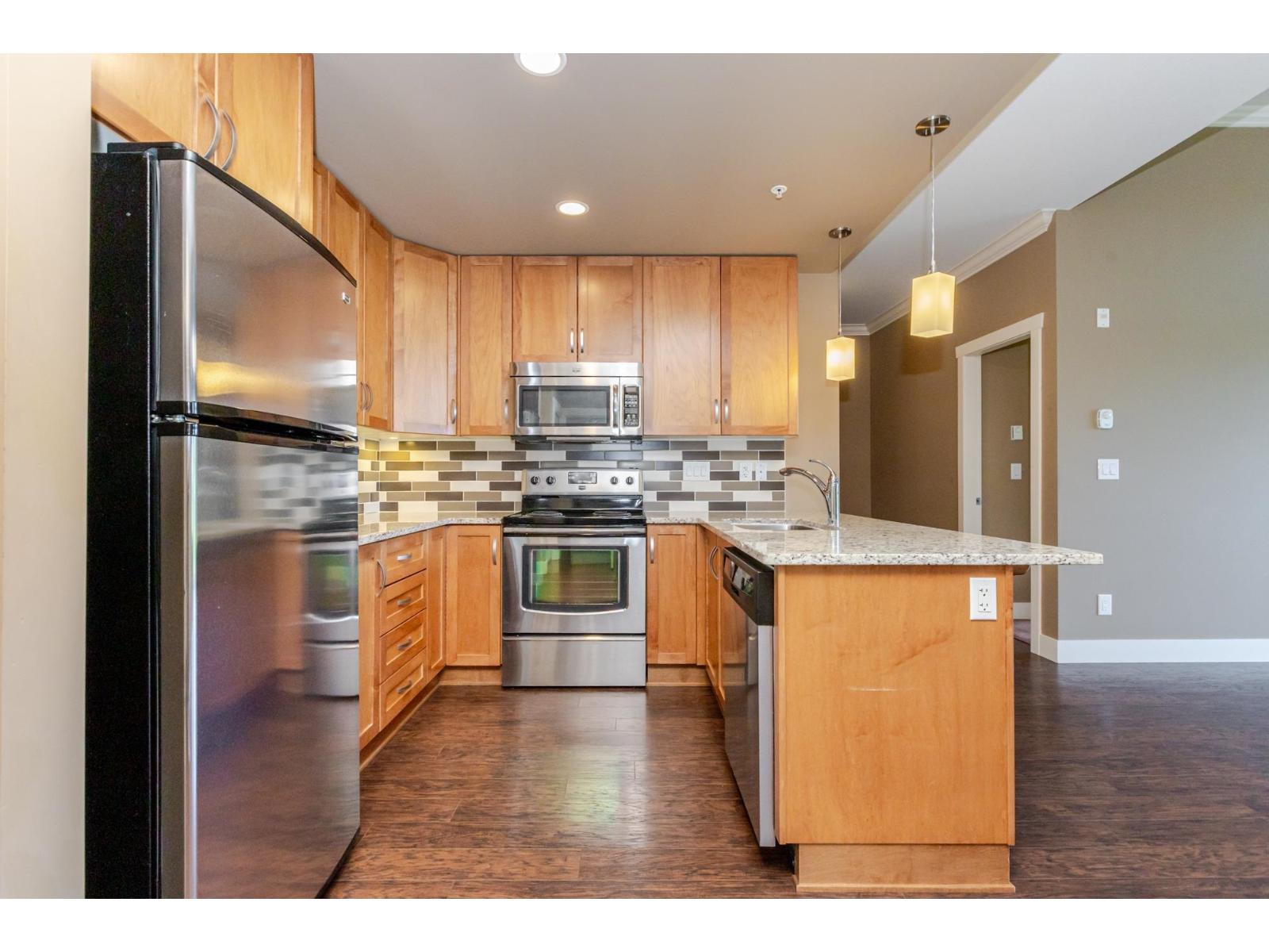 405 3192 Gladwin Road Road, Abbotsford, British Columbia  V2T 6M9 - Photo 9 - R3045026
