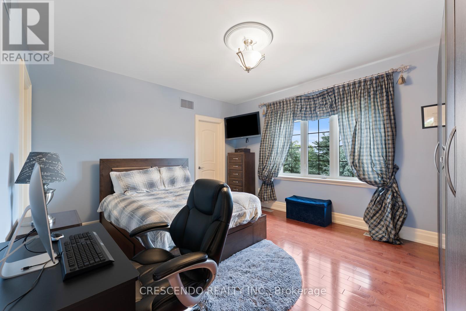 2 Prince Adam Court, King, Ontario  L7B 1M1 - Photo 27 - N12398564