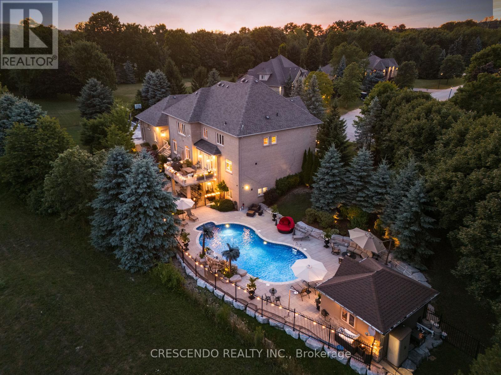 2 Prince Adam Court, King, Ontario  L7B 1M1 - Photo 47 - N12398564