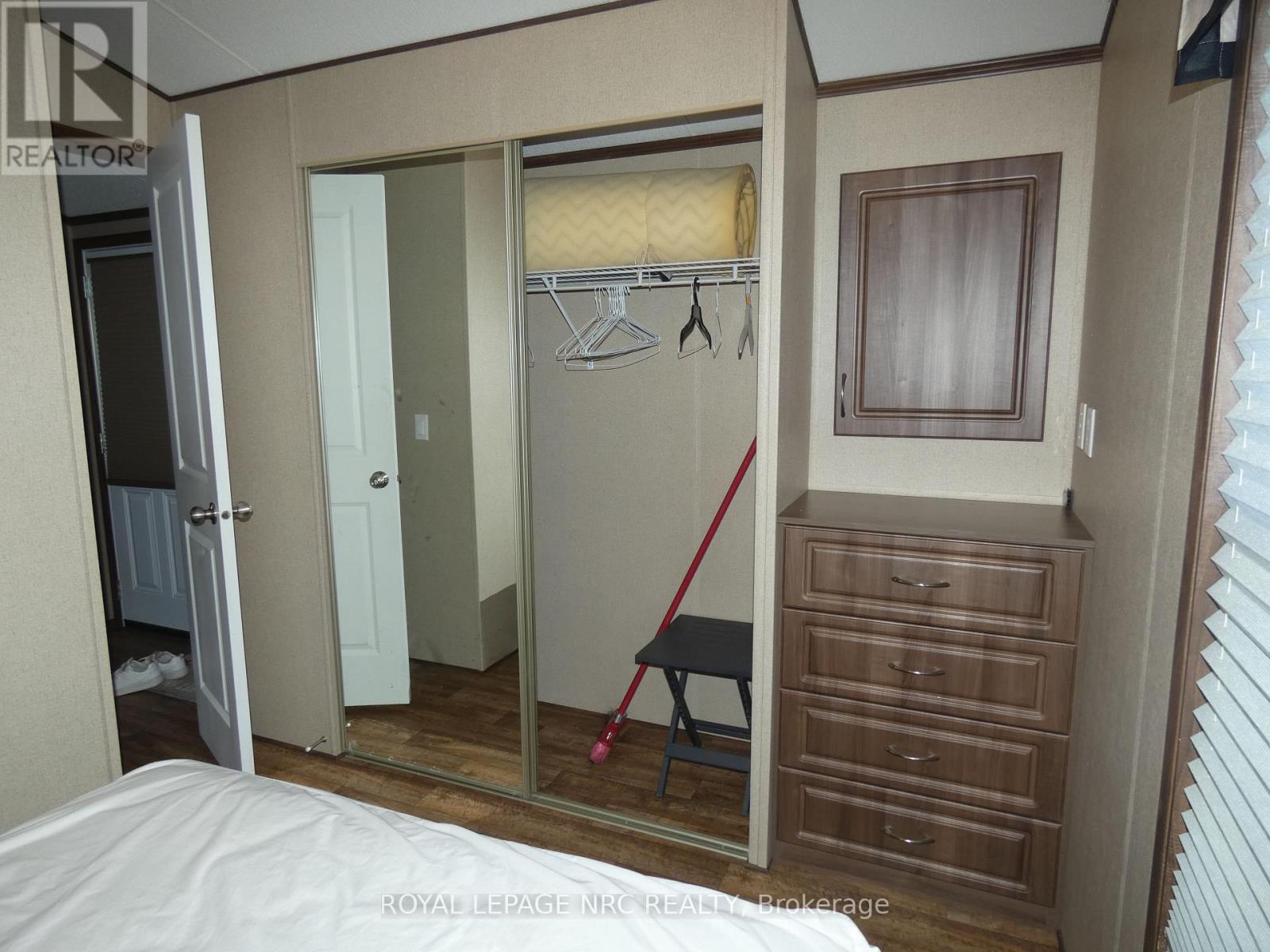 110 - 1501 Line 8 Road, Niagara-On-The-Lake, Ontario  L0S 1J0 - Photo 11 - X12398608
