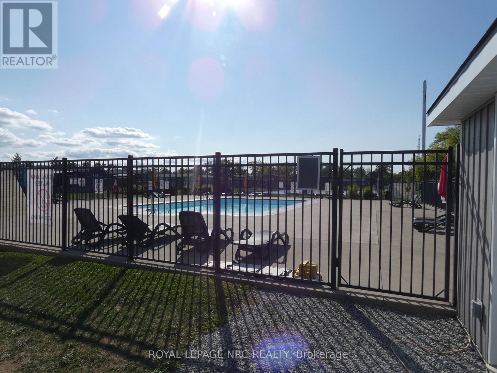 110 - 1501 Line 8 Road, Niagara-On-The-Lake, Ontario  L0S 1J0 - Photo 18 - X12398608