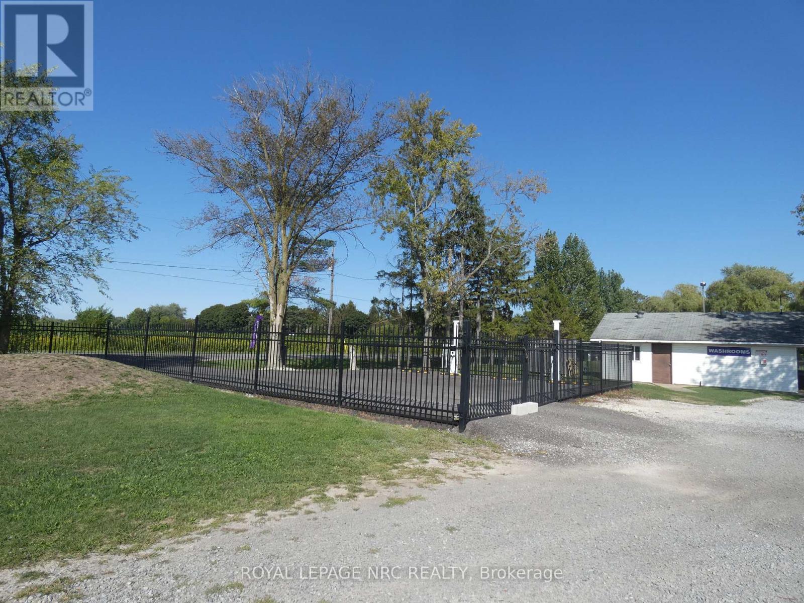 110 - 1501 Line 8 Road, Niagara-On-The-Lake, Ontario  L0S 1J0 - Photo 19 - X12398608