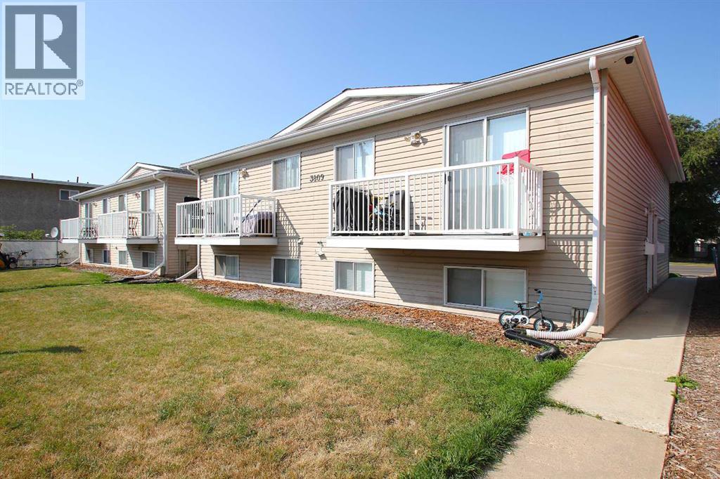 3809-3813 50 Street, red deer, Alberta