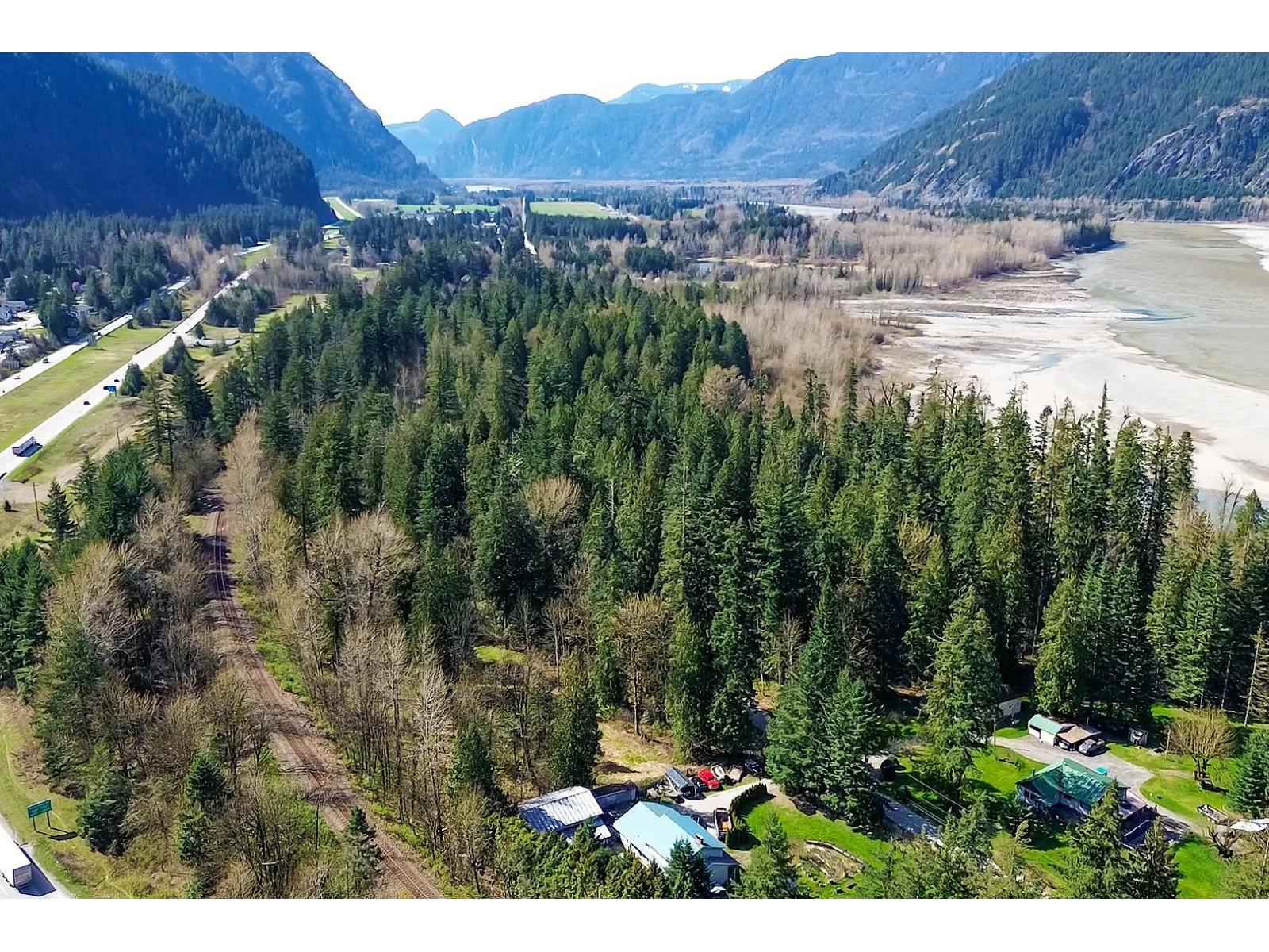 64053 Tom Berry Road, Hope, Hope, British Columbia  V0X 1L2 - Photo 15 - R3046254