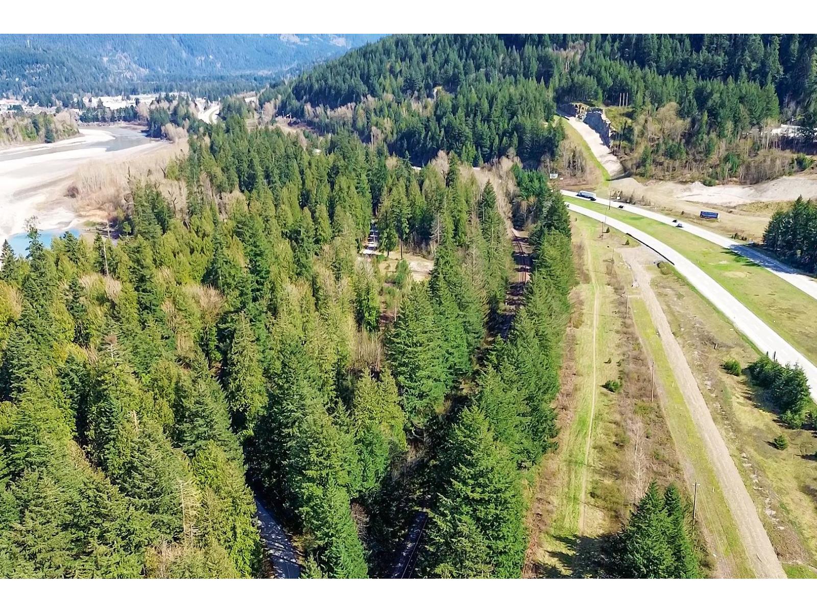 64053 Tom Berry Road, Hope, Hope, British Columbia  V0X 1L2 - Photo 16 - R3046254