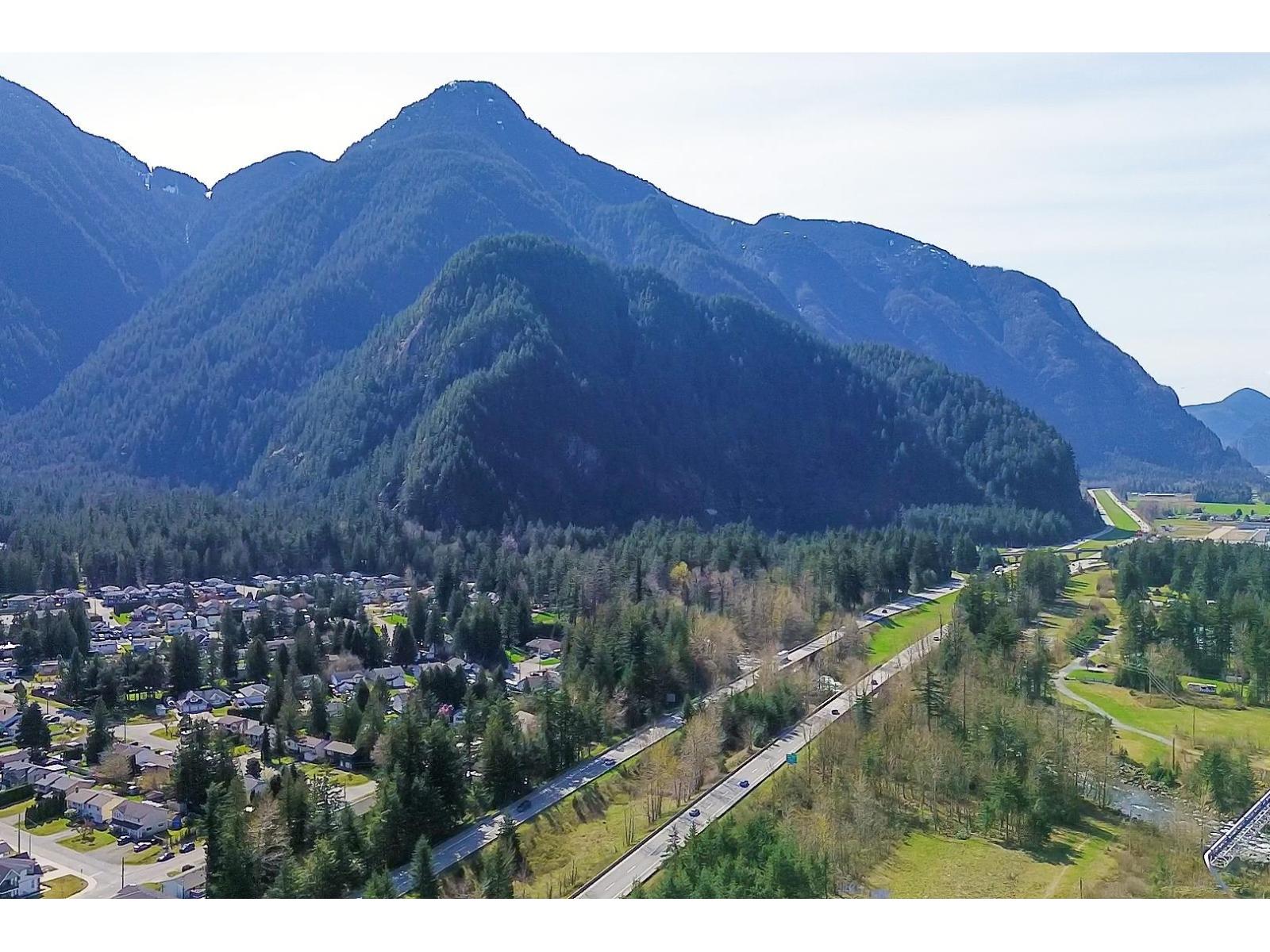 64053 Tom Berry Road, Hope, Hope, British Columbia  V0X 1L2 - Photo 5 - R3046254