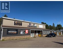 2551 PETAWAWA BOULEVARD, Petawawa, Ontario