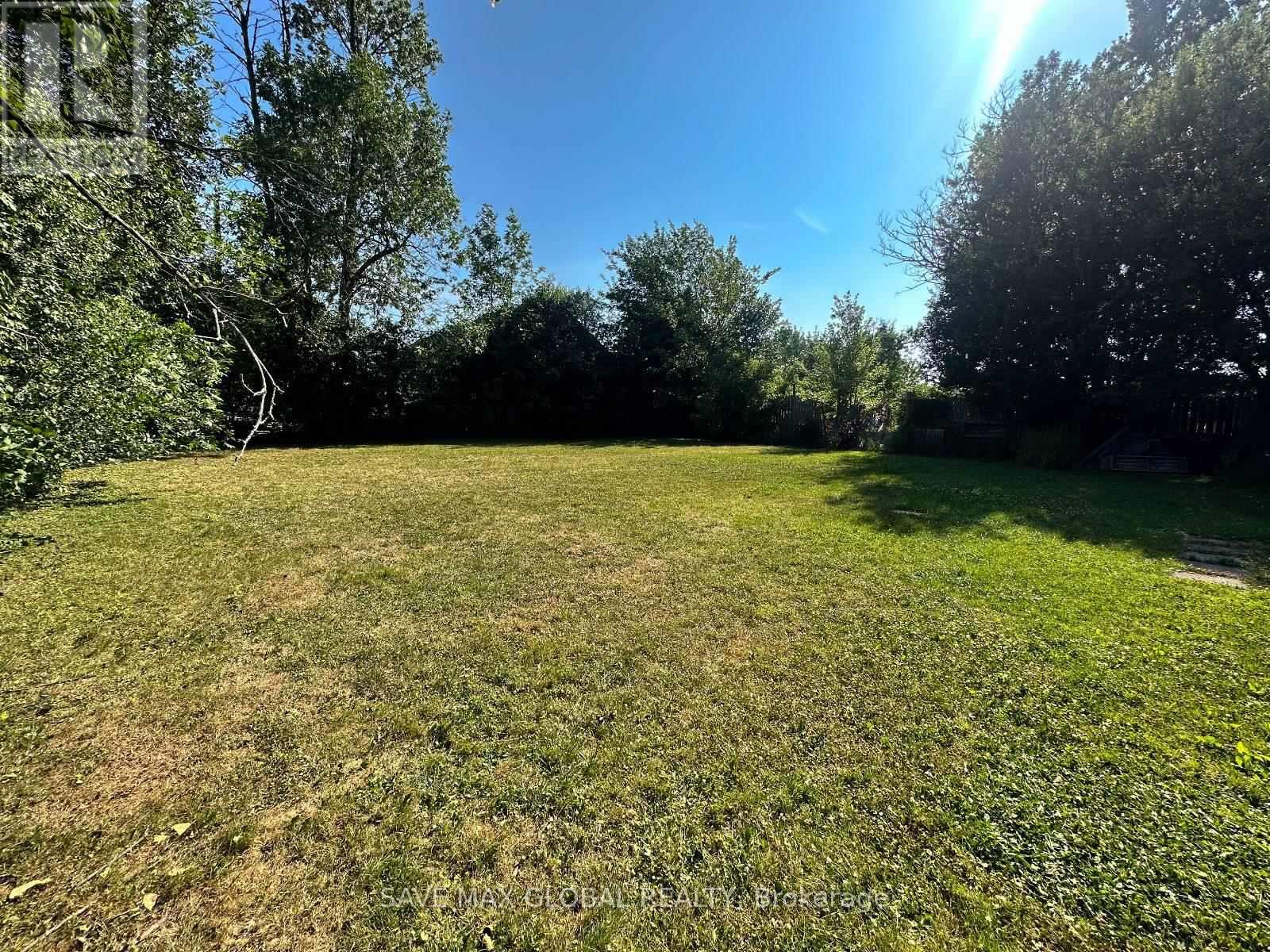 258 Henrietta Street, Fort Erie, Ontario  L2A 2K7 - Photo 10 - X12398555