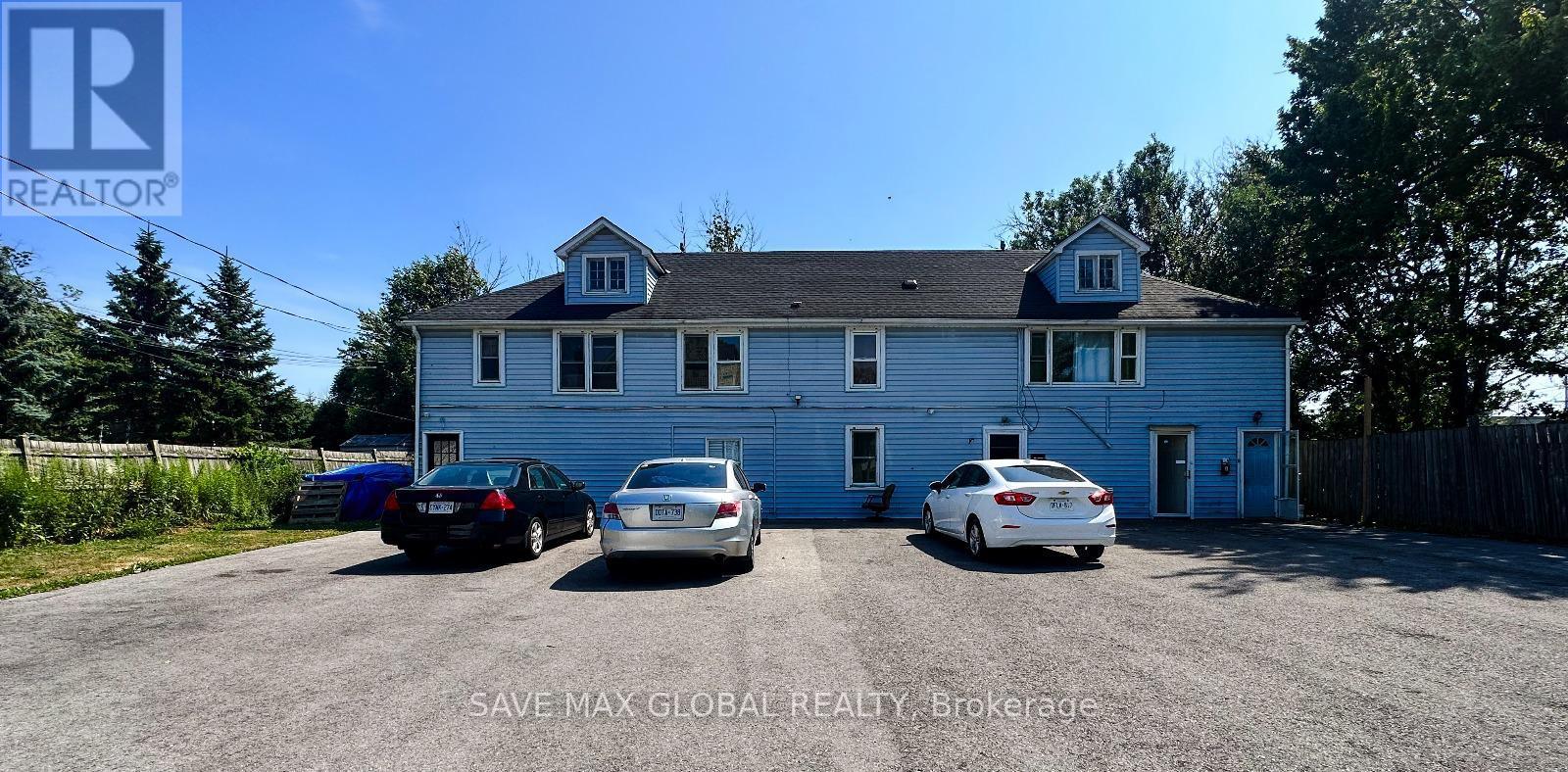 258 Henrietta Street, Fort Erie, Ontario  L2A 2K7 - Photo 3 - X12398555