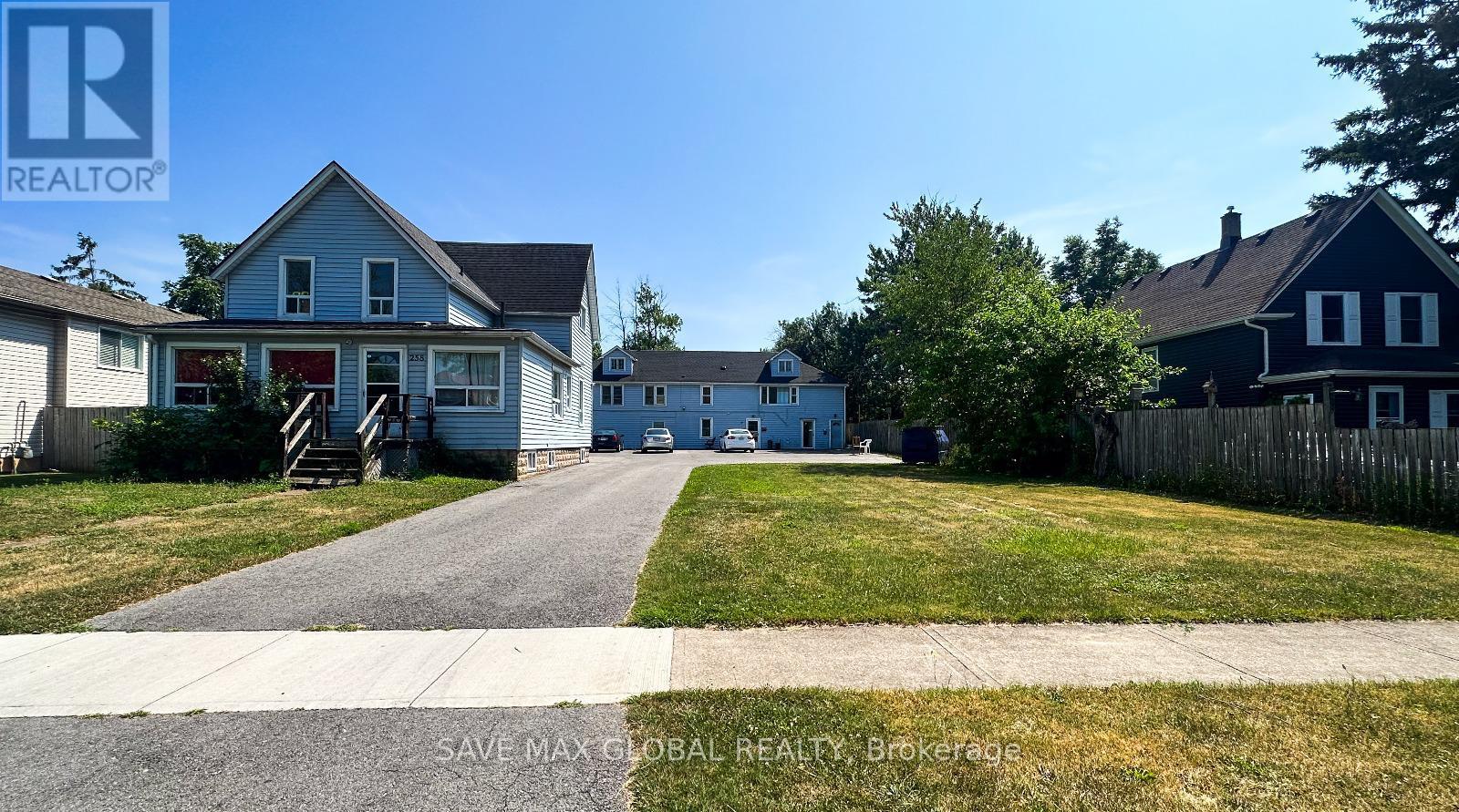 258 Henrietta Street, Fort Erie, Ontario  L2A 2K7 - Photo 9 - X12398555