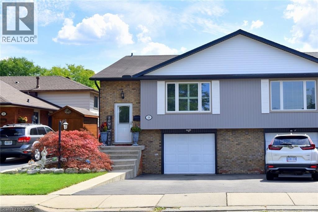 39 MARKSON Crescent, Hamilton, Ontario