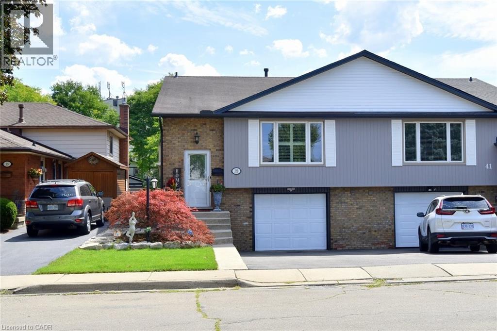 39 Markson Crescent, Hamilton, Ontario  L8T 4W3 - Photo 2 - 40769051