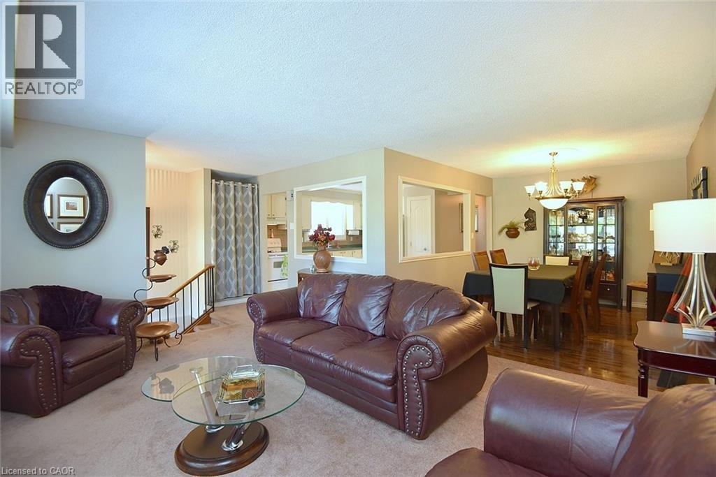 39 Markson Crescent, Hamilton, Ontario  L8T 4W3 - Photo 6 - 40769051