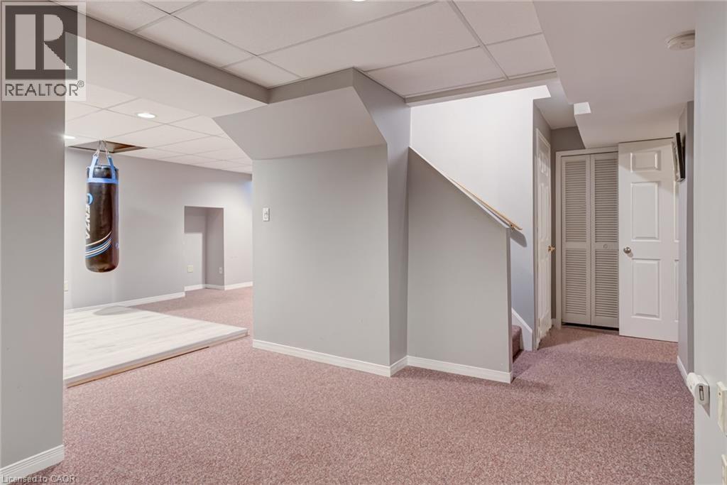 2055 Hunters Wood Drive, Burlington, Ontario  L7M 2T9 - Photo 38 - 40768902