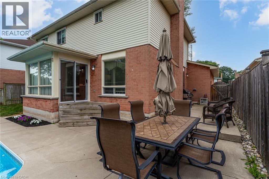 2055 Hunters Wood Drive, Burlington, Ontario  L7M 2T9 - Photo 44 - 40768902