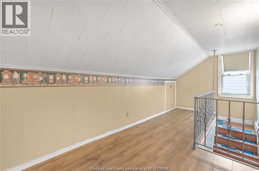 3728 Vaughan, Windsor, Ontario N9C 1Z5 - Photo 15 - 25023193