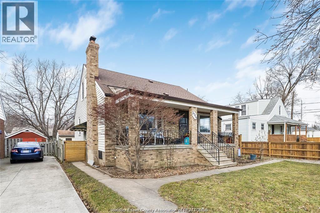 3728 Vaughan, Windsor, Ontario N9C 1Z5 - Photo 2 - 25023193