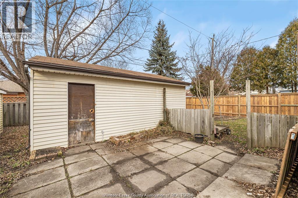 3728 Vaughan, Windsor, Ontario N9C 1Z5 - Photo 31 - 25023193