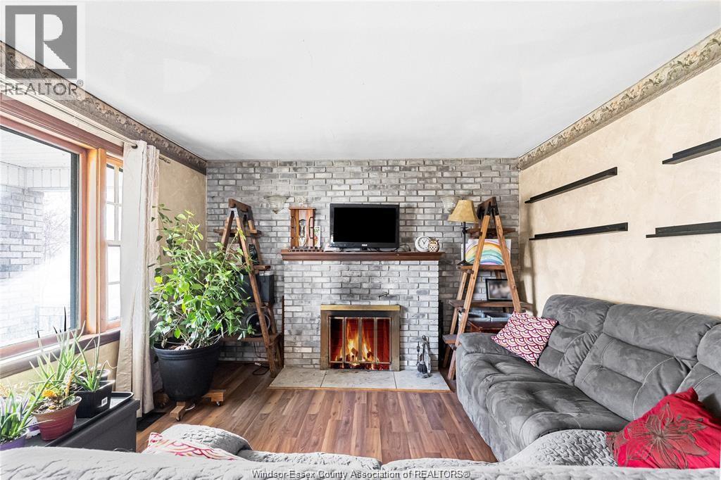 3728 Vaughan, Windsor, Ontario N9C 1Z5 - Photo 5 - 25023193