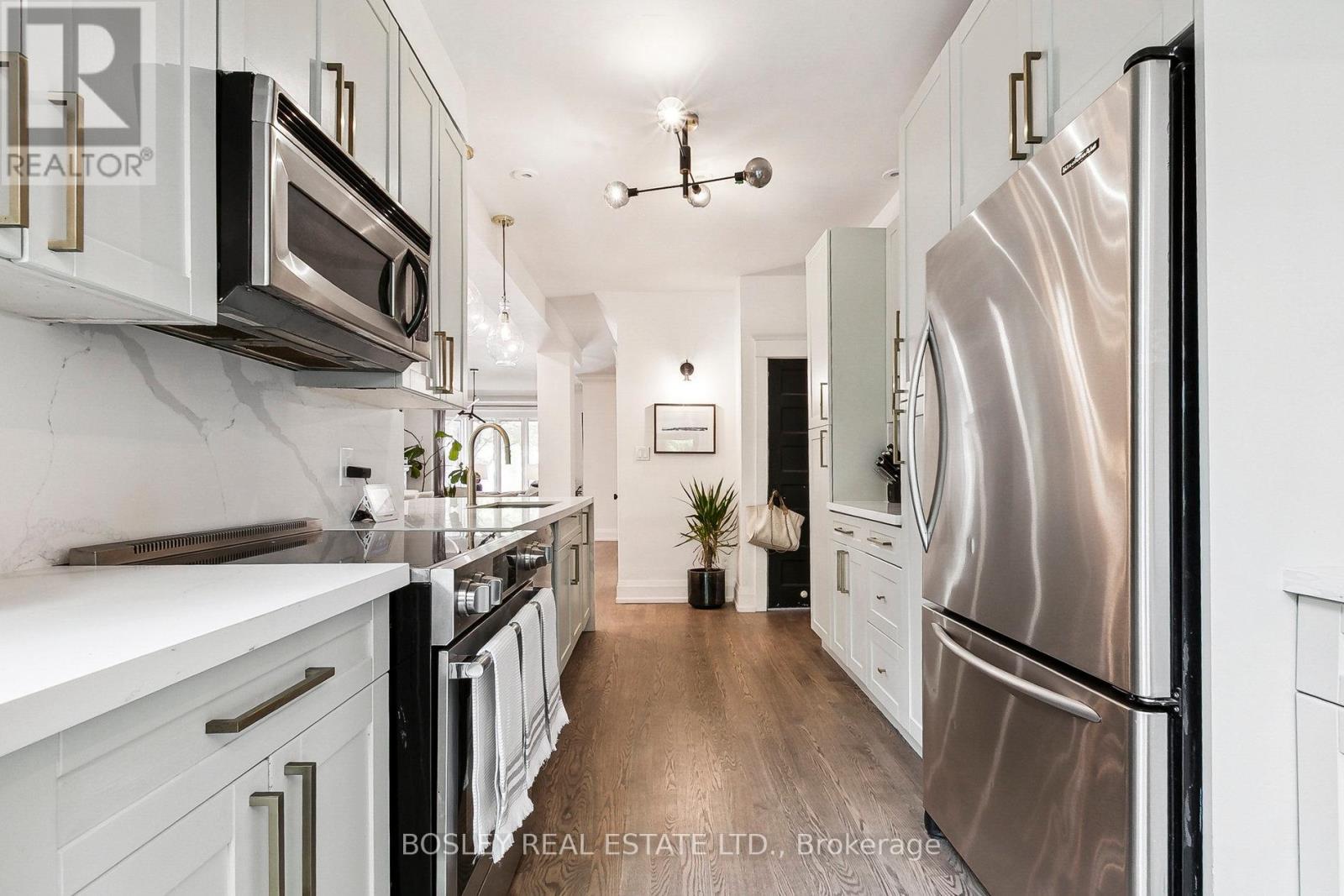 130 Glen Road, Toronto (Rosedale-Moore Park), Ontario  M4W 2W3 - Photo 13 - C12398634
