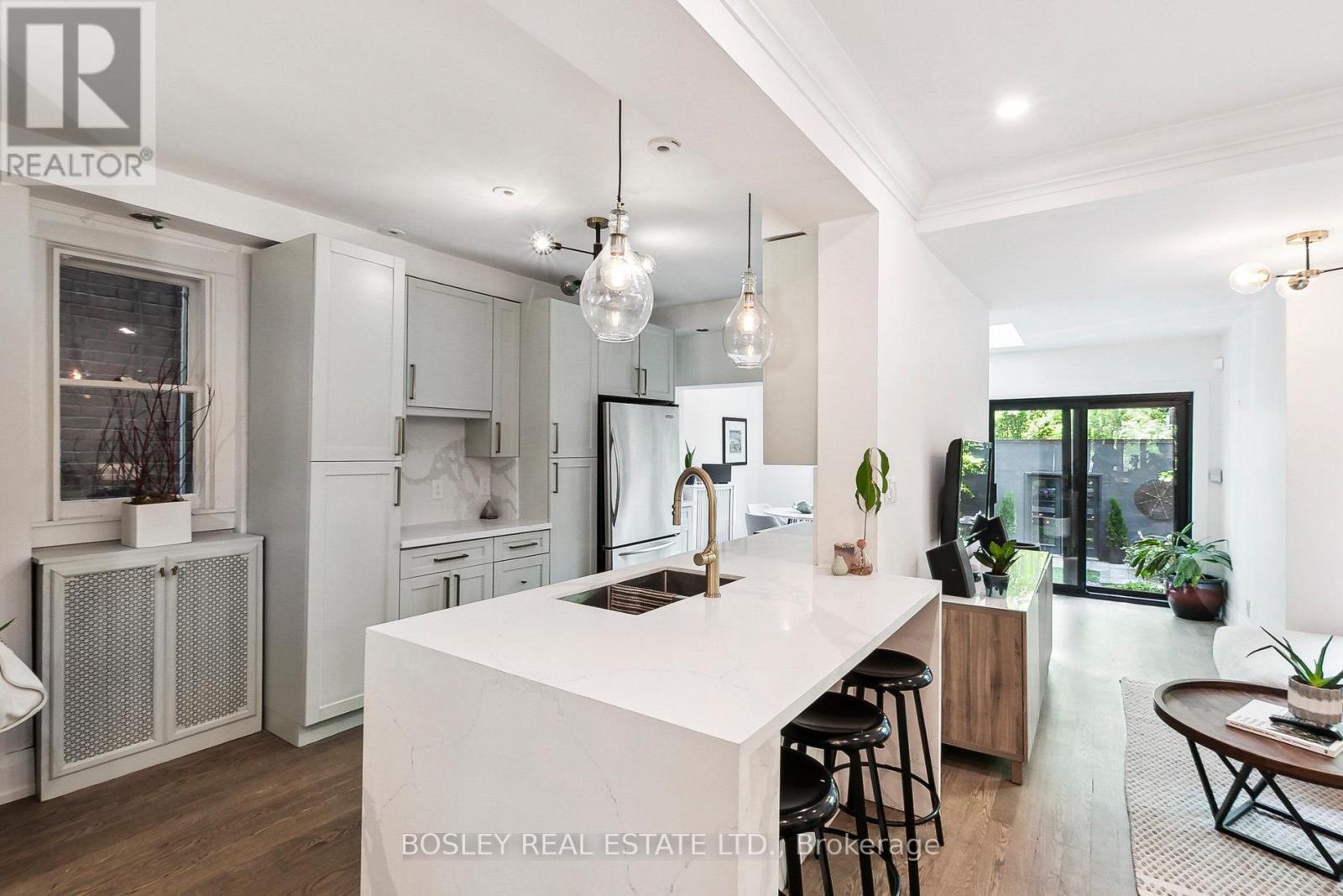 130 Glen Road, Toronto (Rosedale-Moore Park), Ontario  M4W 2W3 - Photo 9 - C12398634