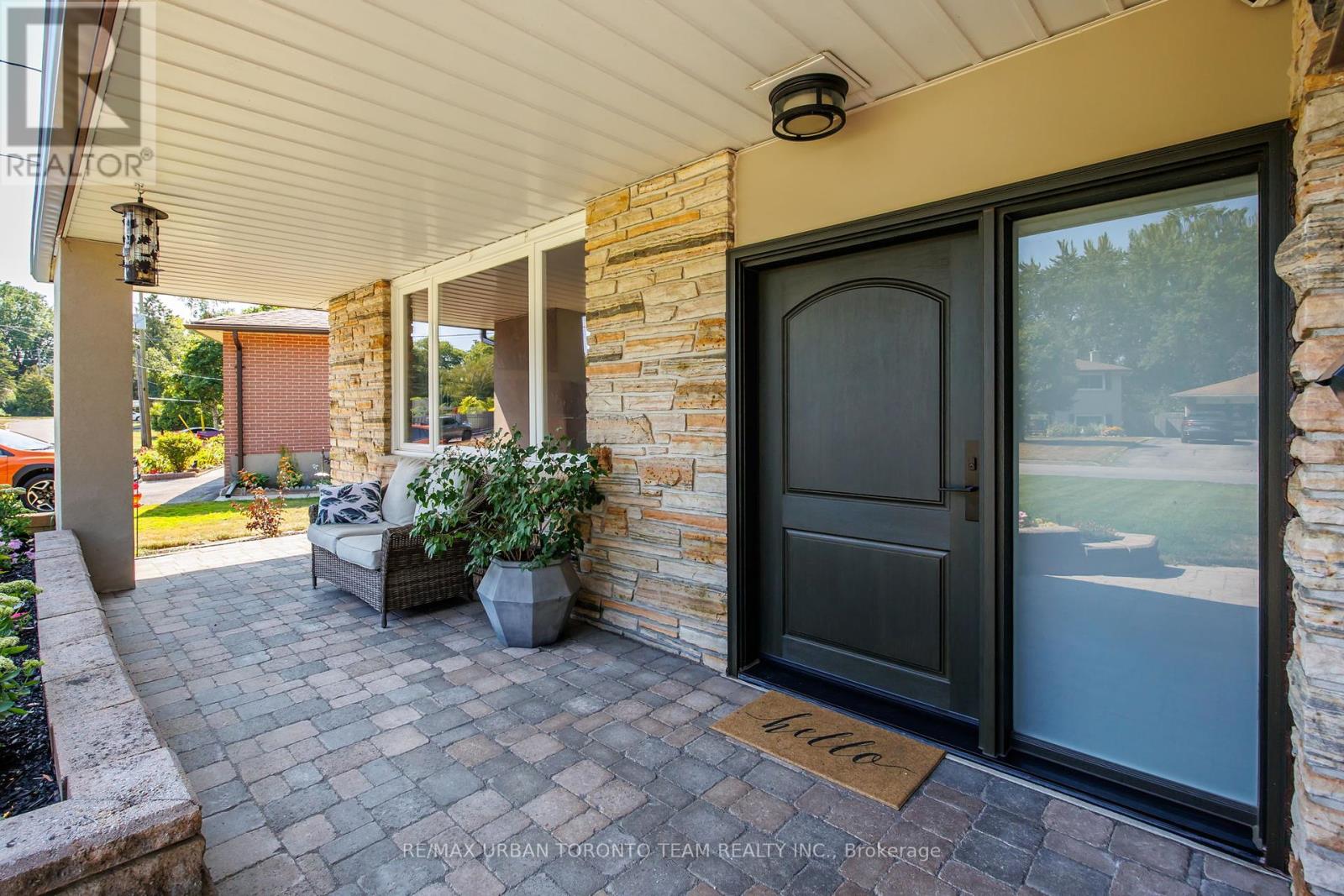 Property at 57 RAVINE PARK CRESCENT image 2