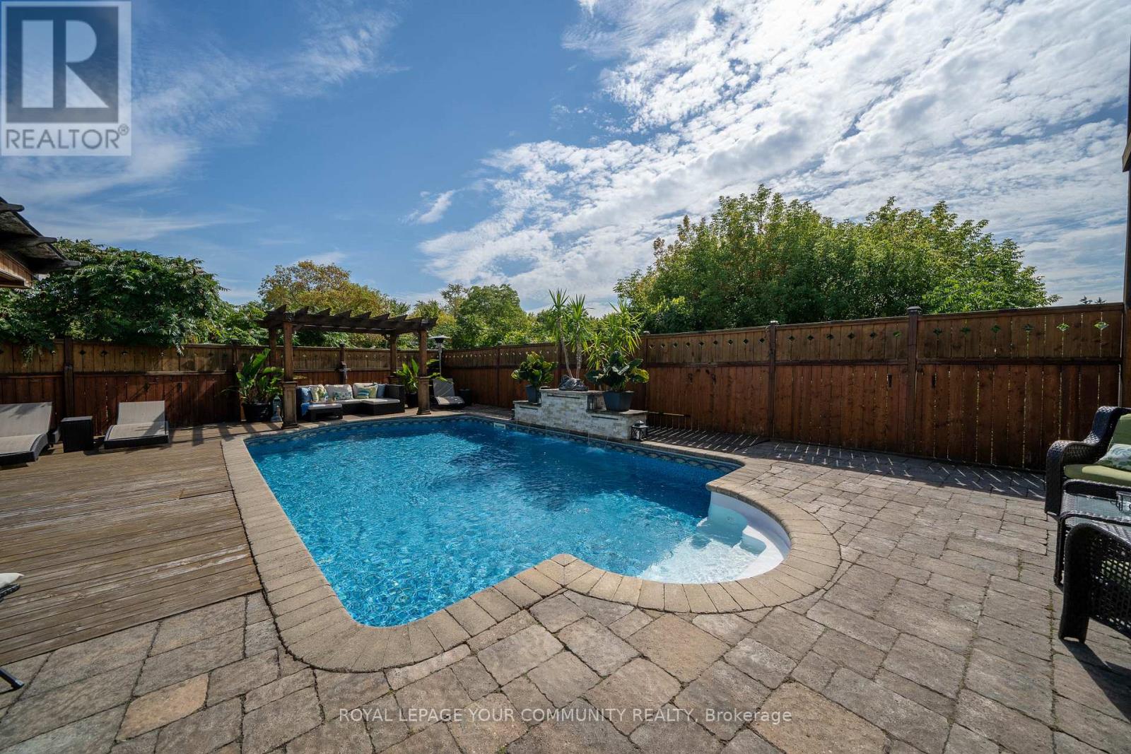 8065 Kipling Avenue, Vaughan, Ontario  L4L 2A2 - Photo 25 - N12397681