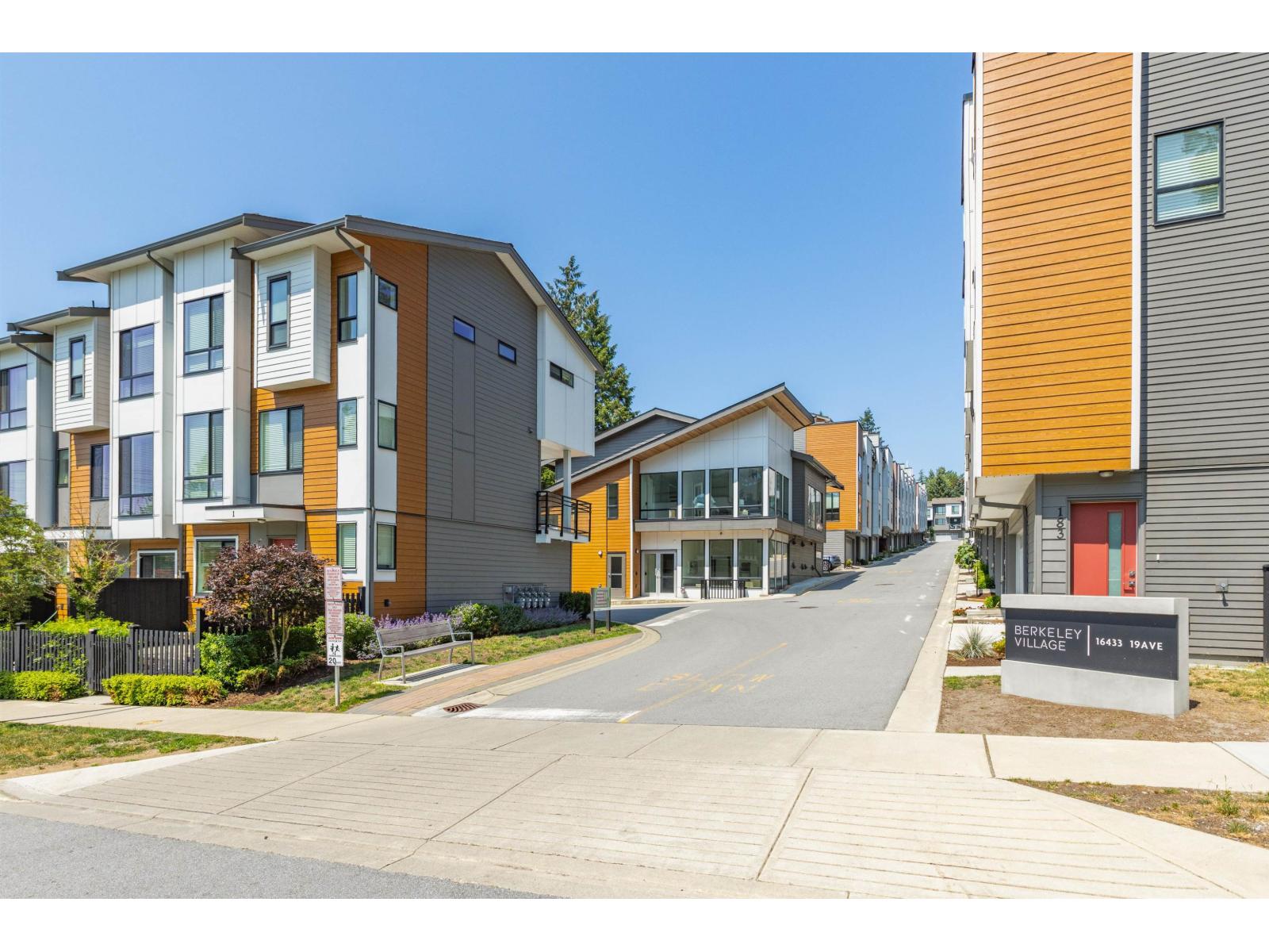 94 16433 19 AVENUE, Surrey, British Columbia