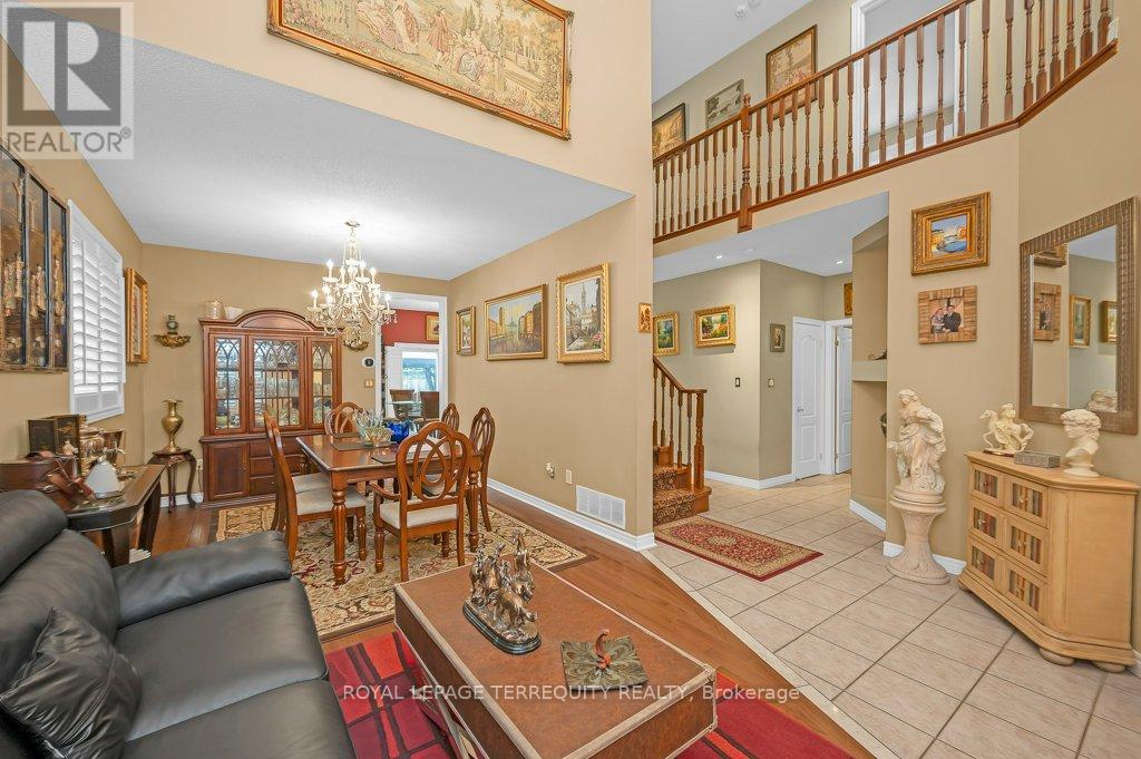 15 Armour Crescent, Hamilton, Ontario  L9K 1S1 - Photo 5 - X12398494
